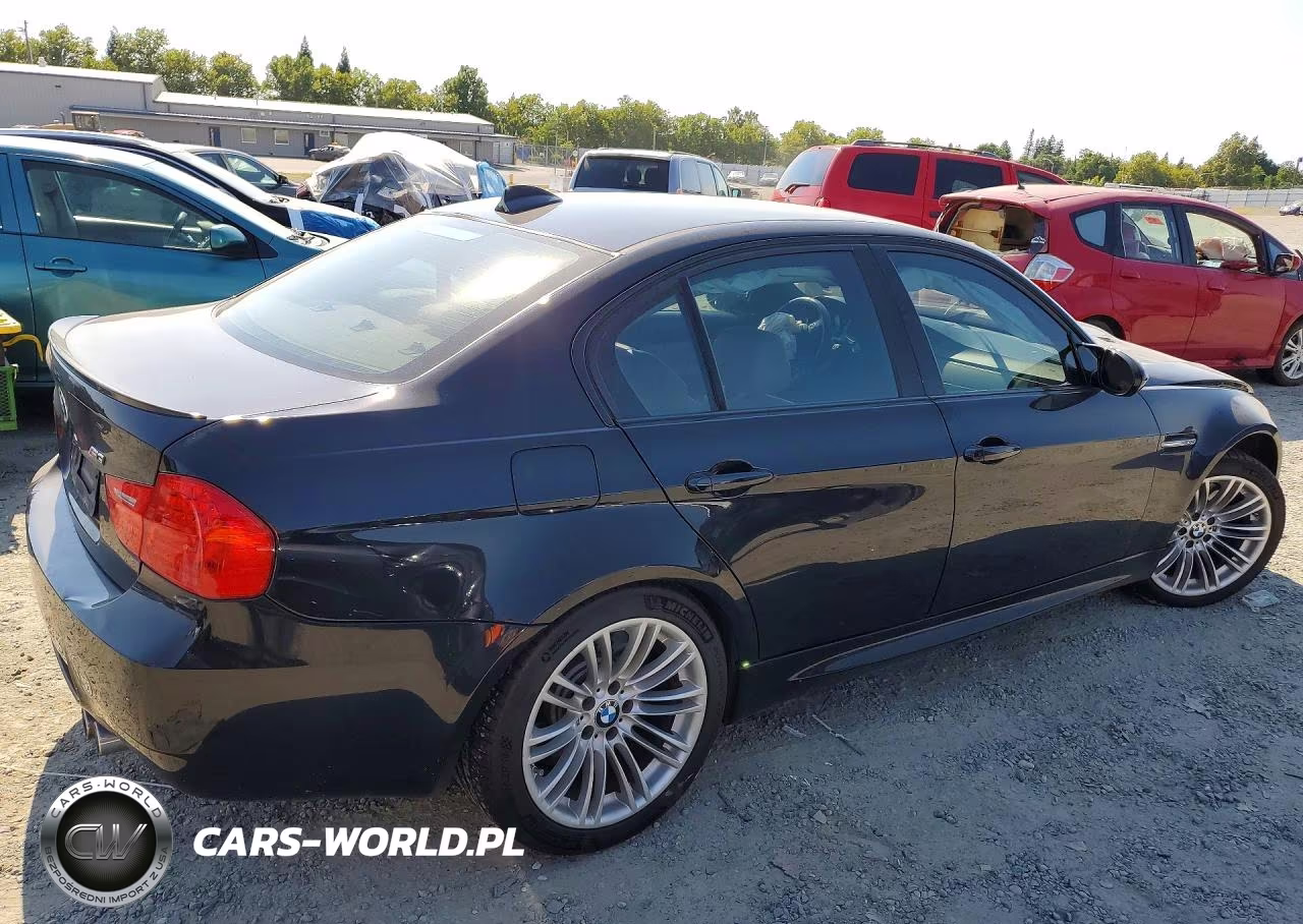 2011 BMW M3 VIN:WBSPM9C54BE202465 - 3