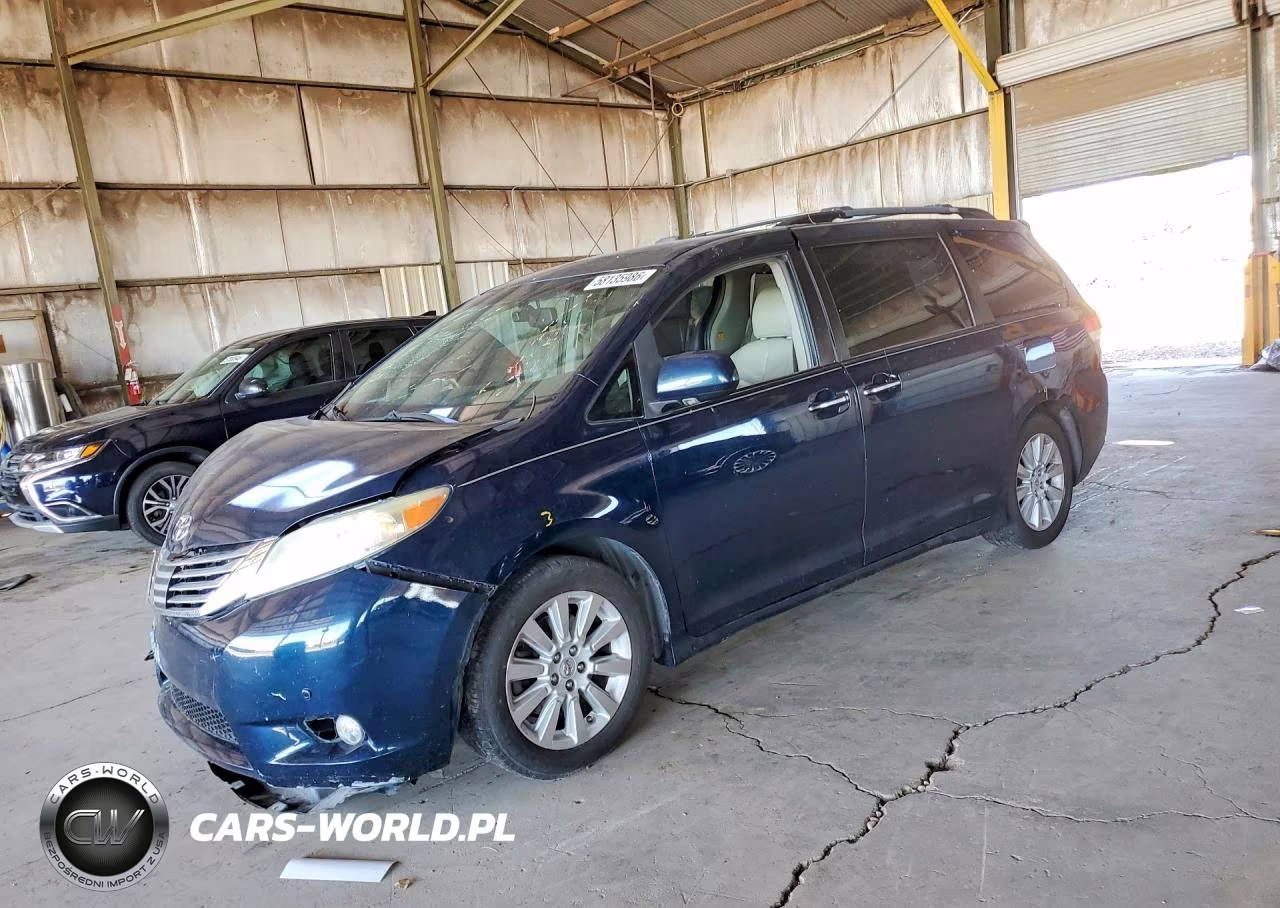 2011 Toyota Sieanna – zdjęcie 1 z 13