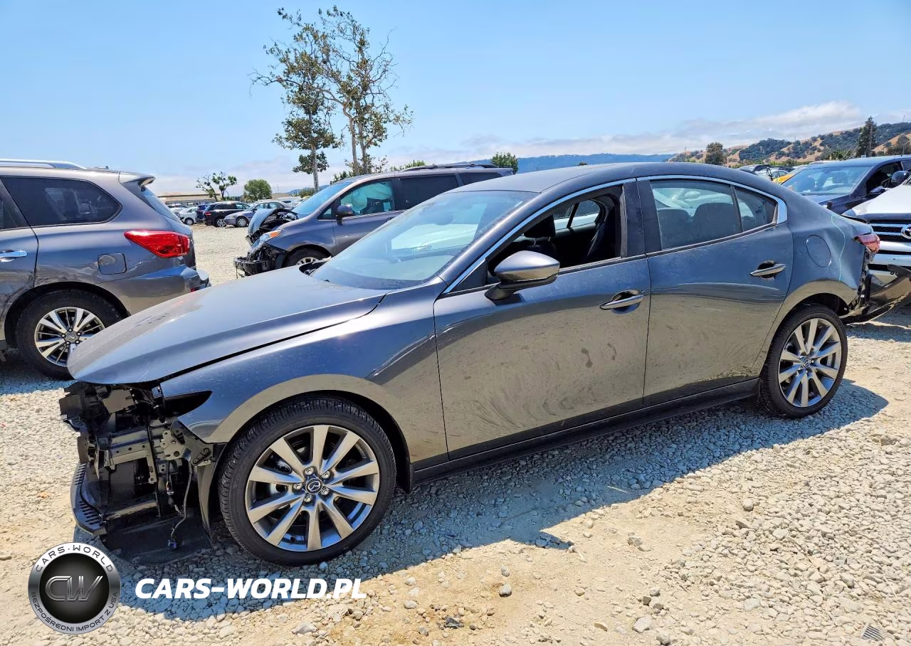 2026 Mazda 3 Preferred – zdjęcie 1 z 12