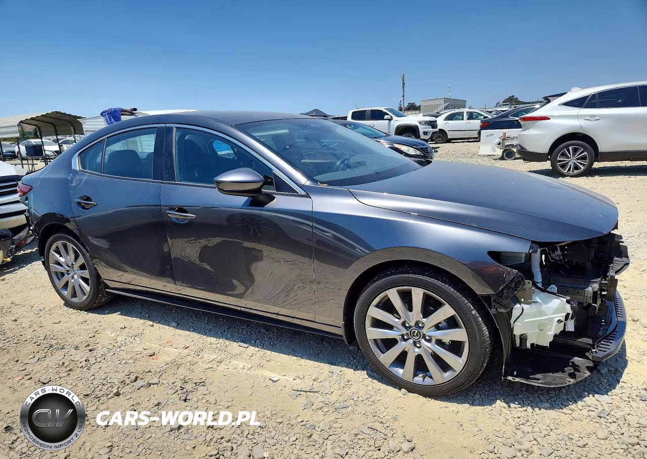 2026 Mazda 3 Preferred VIN:JM1BPACLXT1868196 - 4