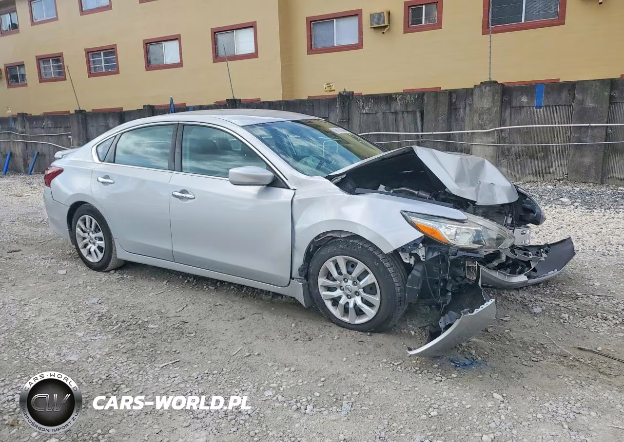 2018 Nissan Altima 2.5 S VIN:1N4AL3AP1JC157826 - 4