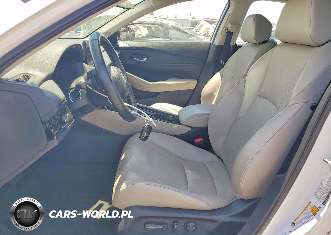 2024 Honda Accord Touring Hybrid VIN:1HGCY2F88RA015692 - 7