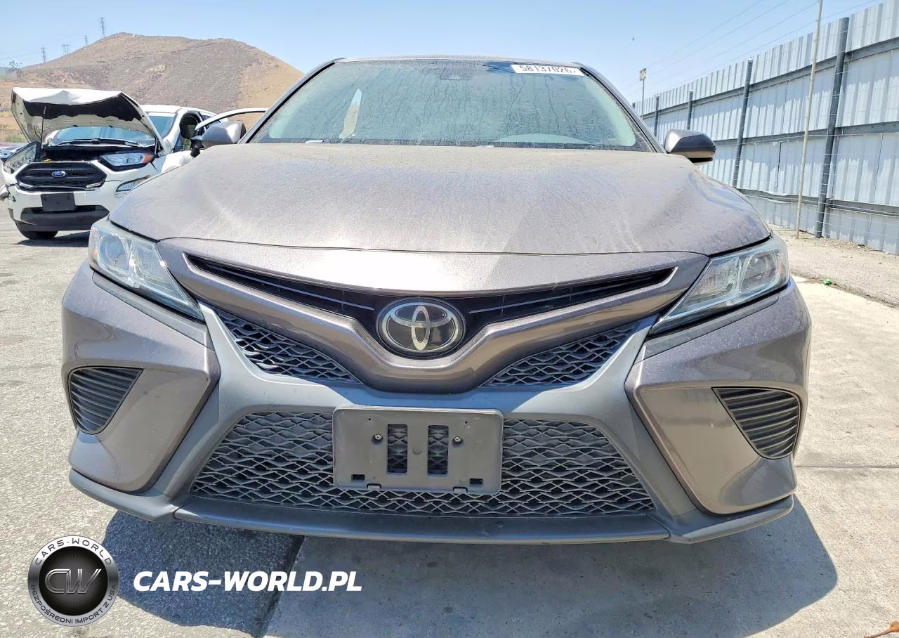 2020 Toyota Camry Se VIN:4T1G11AK1LU364566 - 5