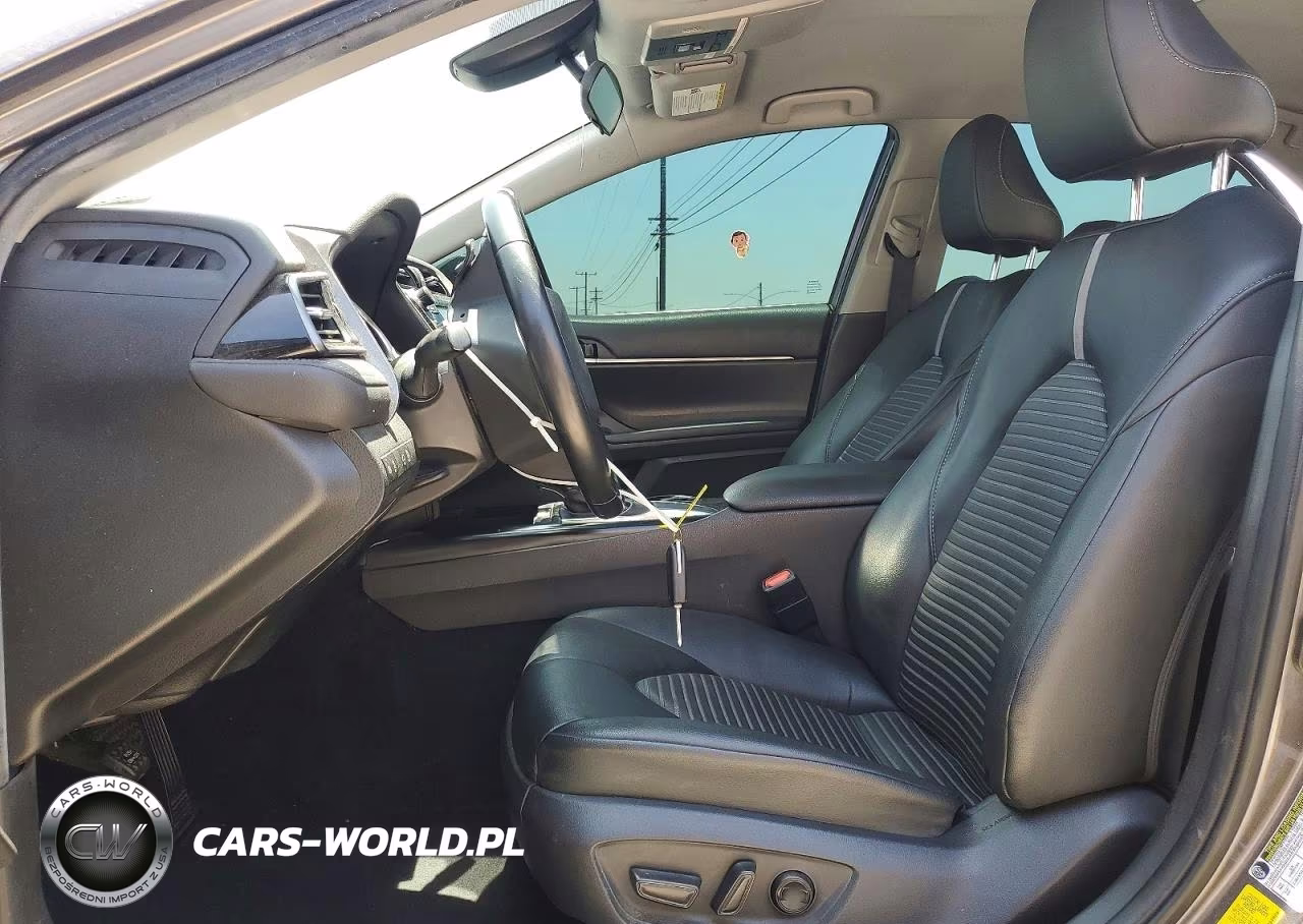 2020 Toyota Camry Se VIN:4T1G11AK1LU364566 - 7
