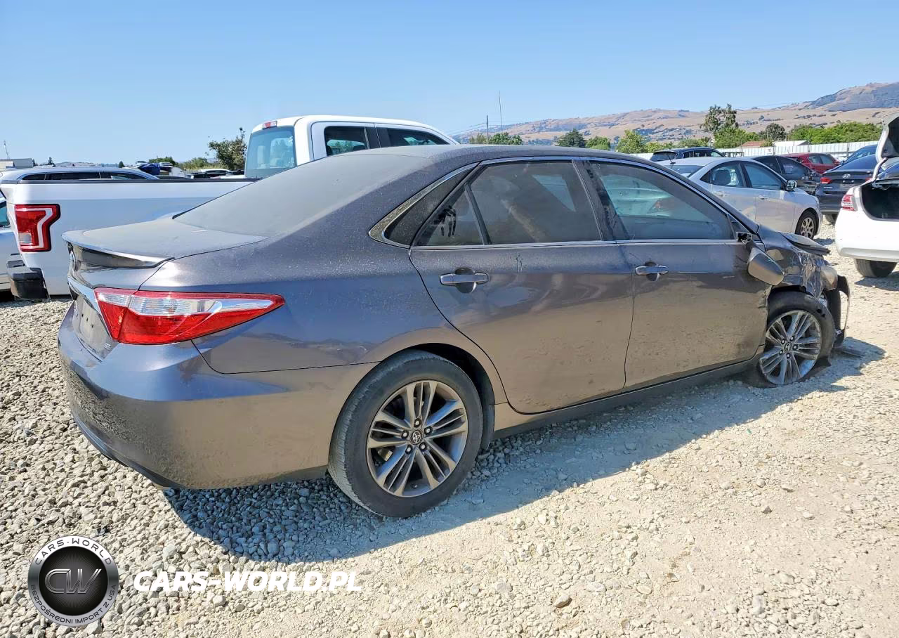 2017 Toyota Camry Se VIN:4T1BF1FK7HU421087 - 3