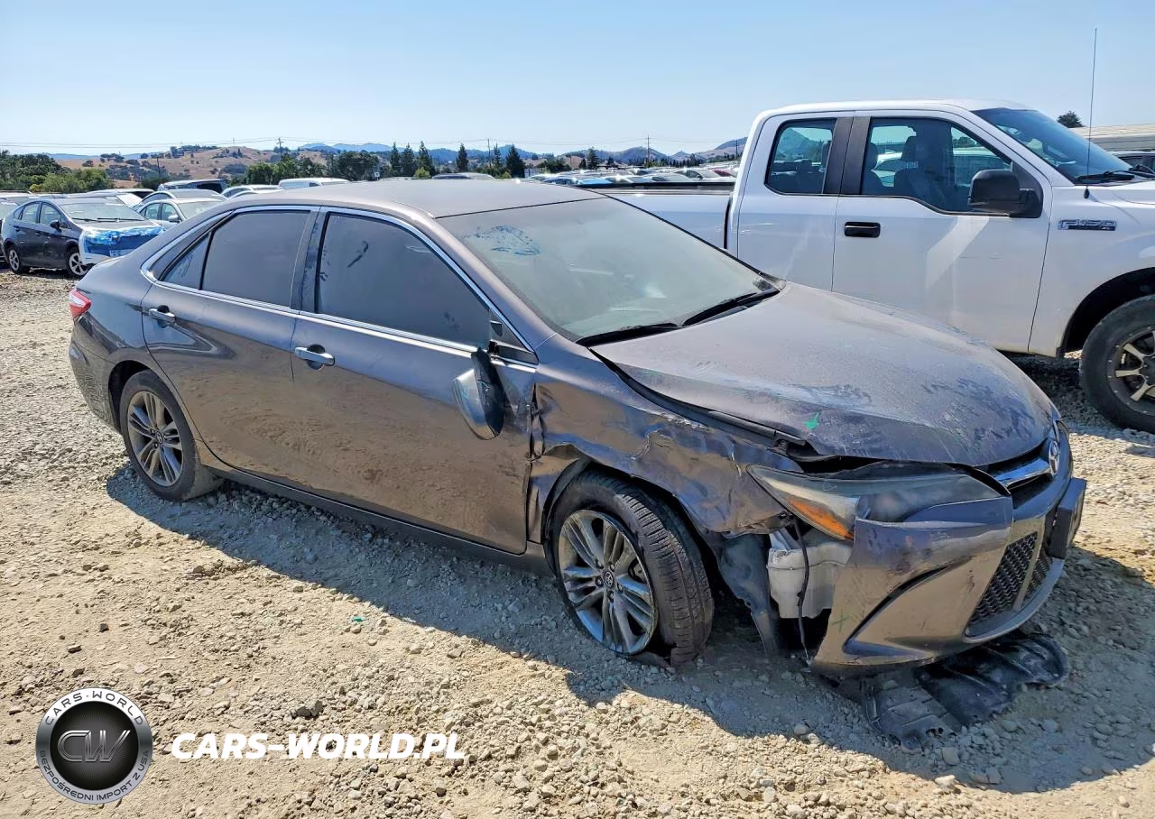 2017 Toyota Camry Se VIN:4T1BF1FK7HU421087 - 4