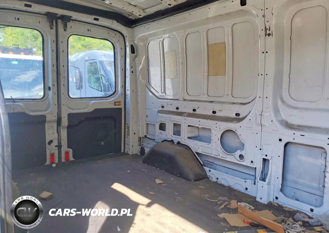 2015 Ford Transit T-250 VIN:1FTNR2CM6FKB25104 - 11