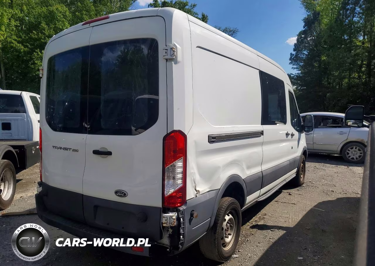 2015 Ford Transit T-250 VIN:1FTNR2CM6FKB25104 - 3
