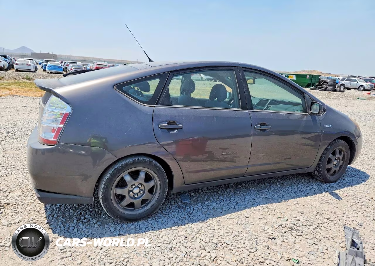 2007 Toyota Prius Touring VIN:JTDKB20U873206886 - 3