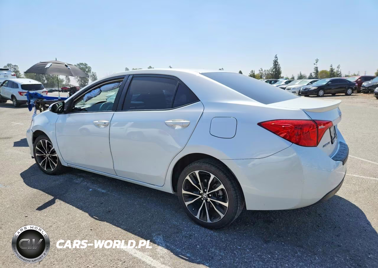 2018 Toyota Corolla Se VIN:5YFBURHE8JP767829 - 2