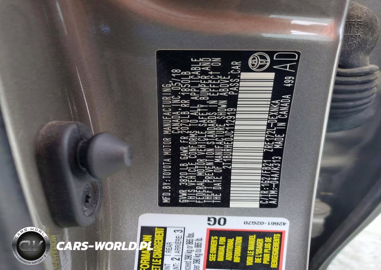 2018 Toyota Corolla Le VIN:2T1BURHE0JC112919 - 12