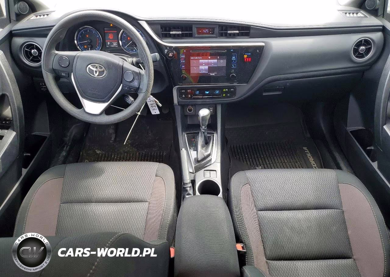 2018 Toyota Corolla Le VIN:2T1BURHE0JC112919 - 8