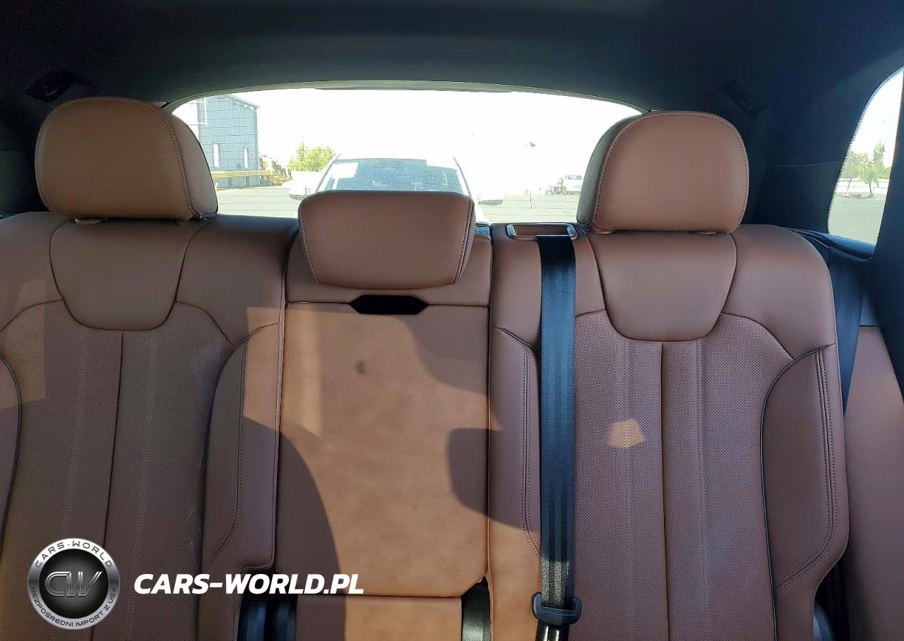 2023 Audi Q5 Premium Plus 45 VIN:WA1EAAFY3P2103928 - 10