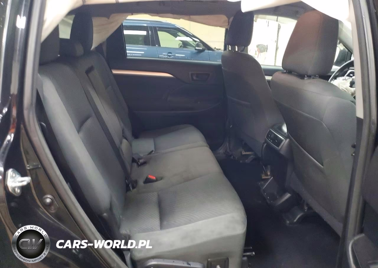 2015 Toyota Highlander Le VIN:5TDBKRFH3FS158214 - 11
