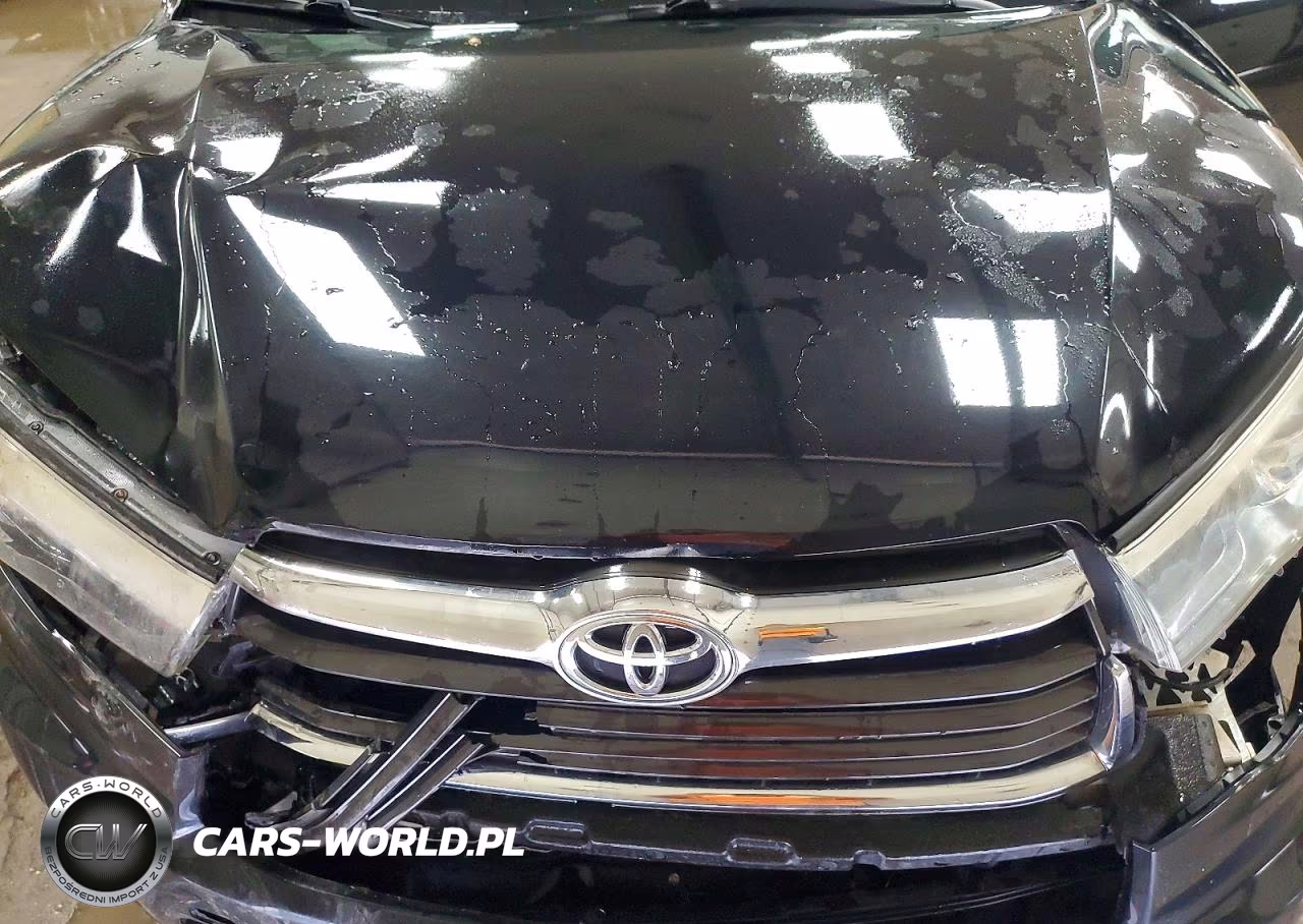 2015 Toyota Highlander Le VIN:5TDBKRFH3FS158214 - 12