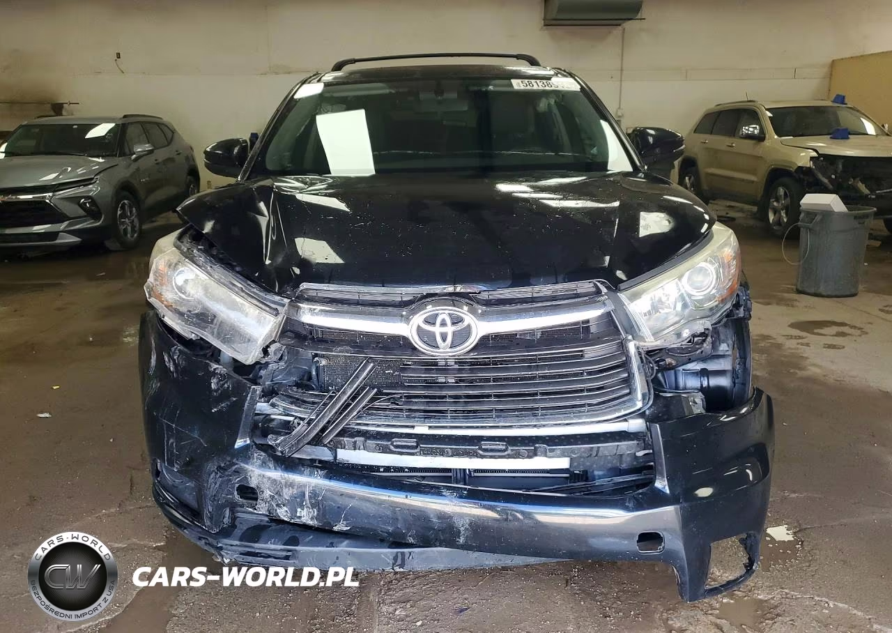 2015 Toyota Highlander Le VIN:5TDBKRFH3FS158214 - 5
