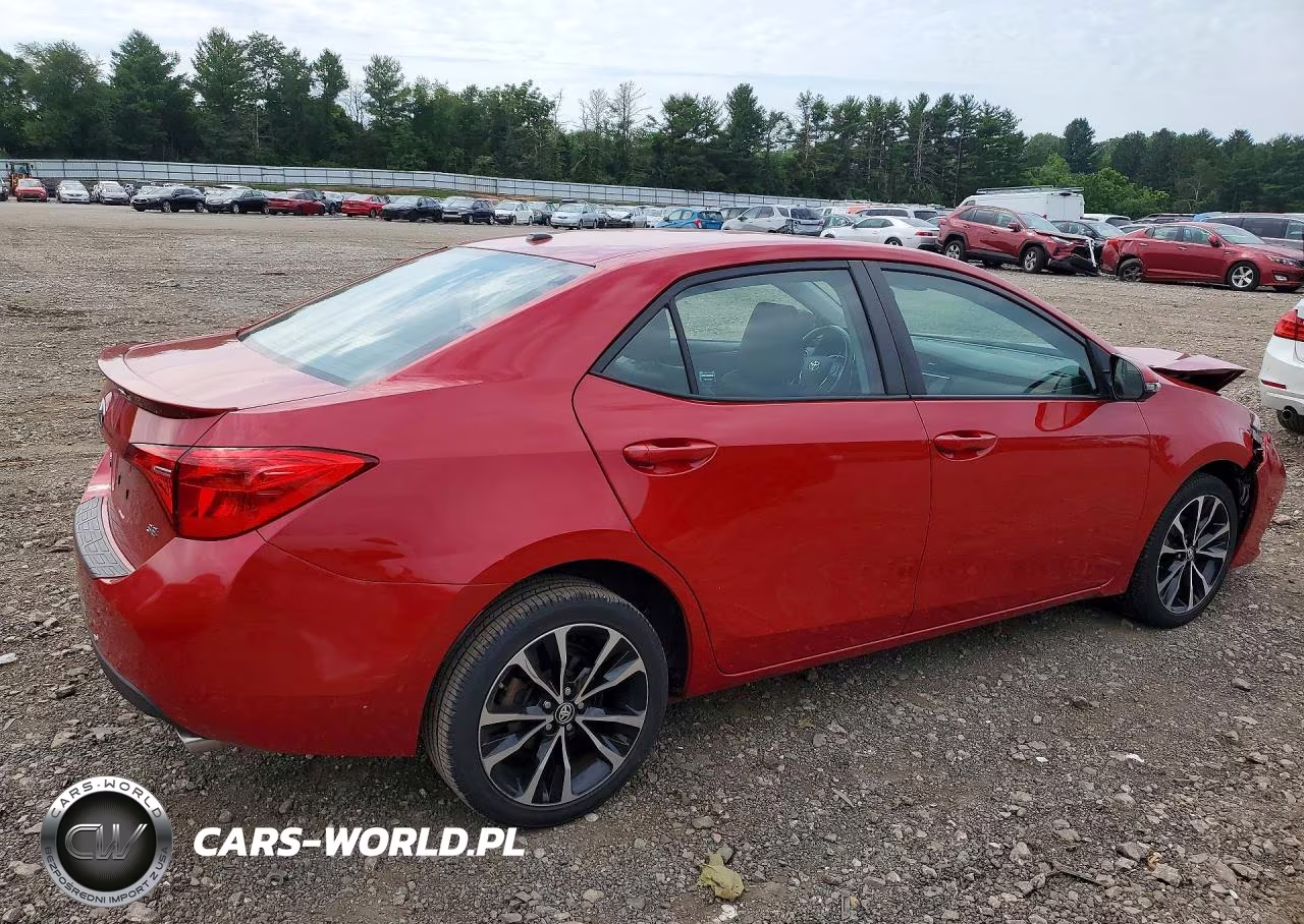 2018 Toyota Corolla Se VIN:2T1BURHE5JC033813 - 3