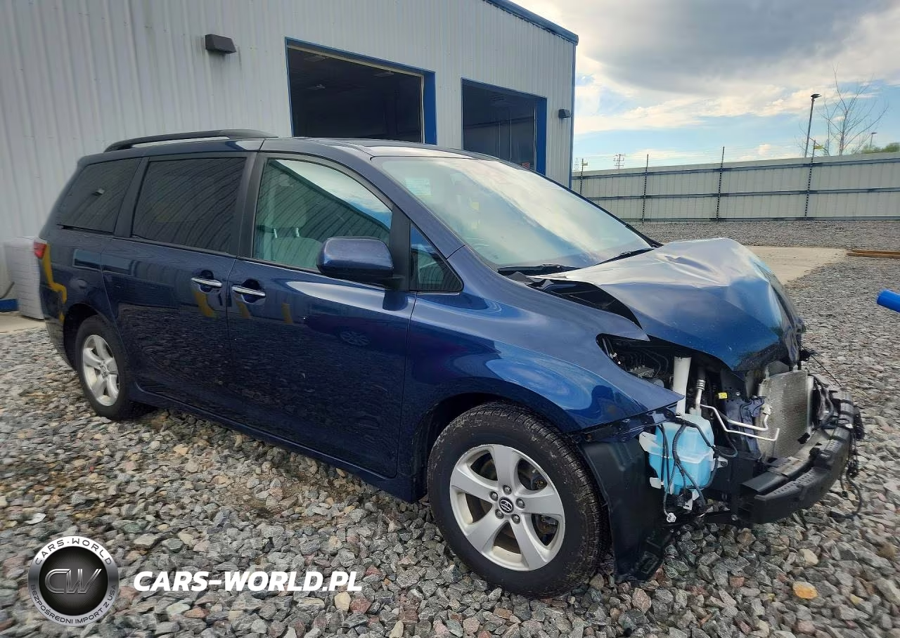 2020 Toyota Sienna Le VIN:5TDKZ3DC4LS023786 - 4