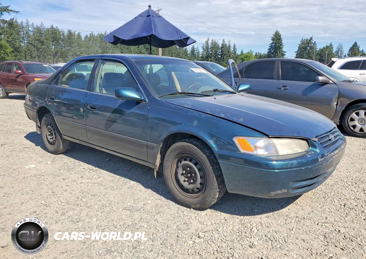 1998 Toyota Camry Le VIN:JT2BG22K5W0188322 - 4