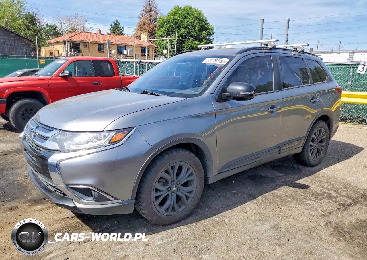 2018 Mitsubishi Outlander Se – zdjęcie 1 z 13