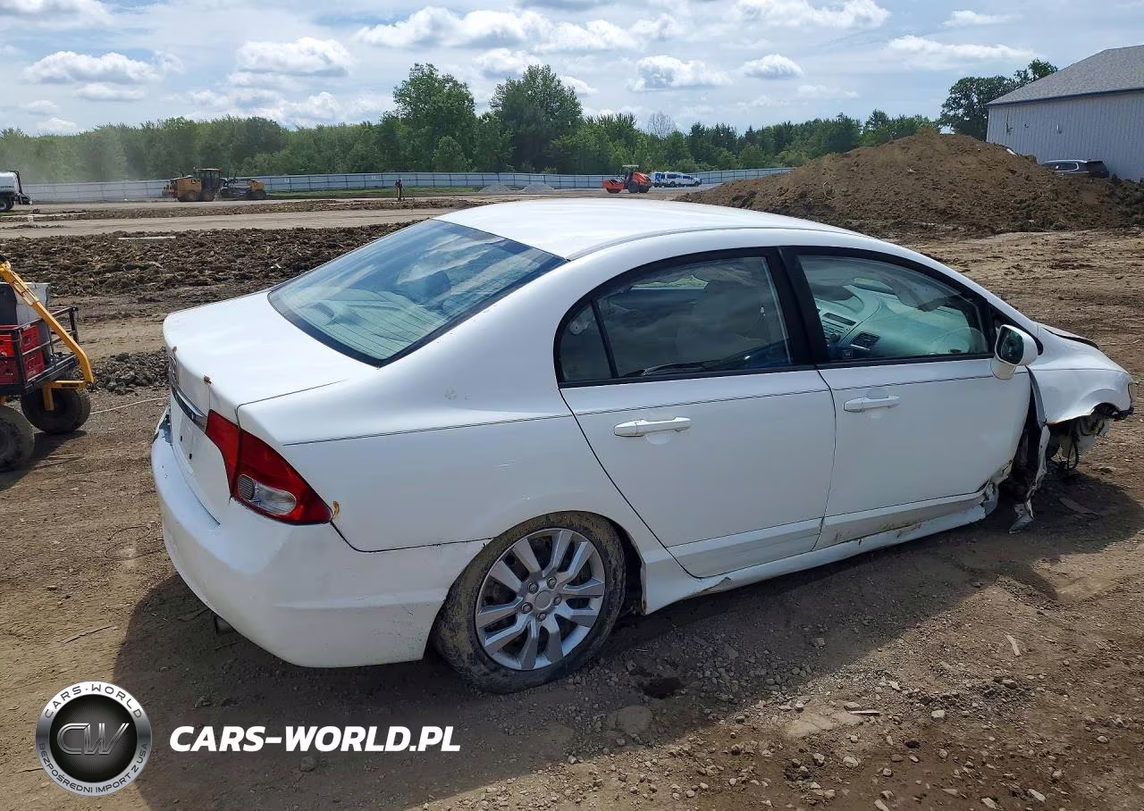 2010 Honda Civic VIN:19XFA1F58AE003981 - 3