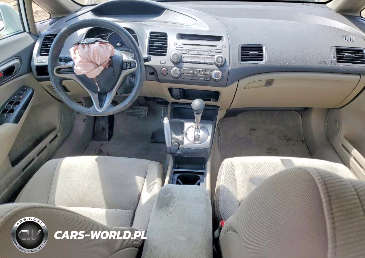 2010 Honda Civic VIN:19XFA1F58AE003981 - 8