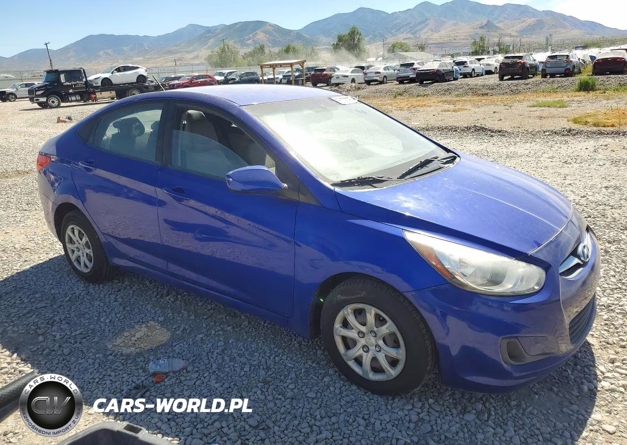 2014 Hyundai Accent Gls VIN:KMHCT4AE1EU685627 - 4