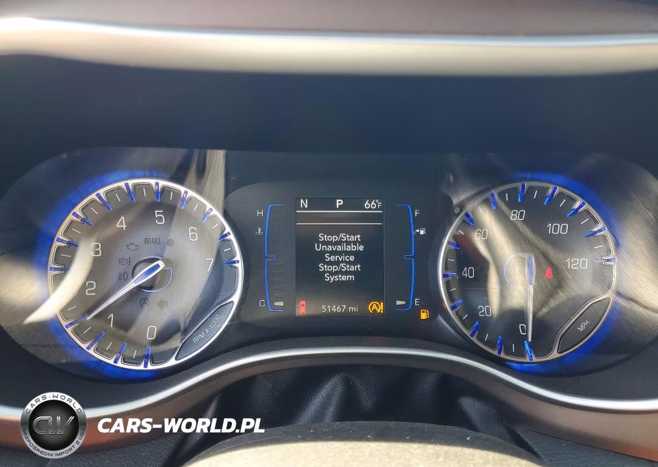 2018 Chrysler Pacifica Lx VIN:2C4RC1CGXJR236529 - 9