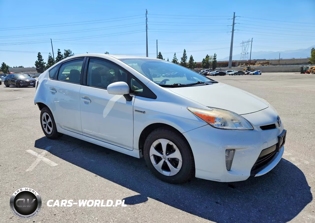 2015 Toyota Prius Two VIN:JTDKN3DU9F0464941 - 4