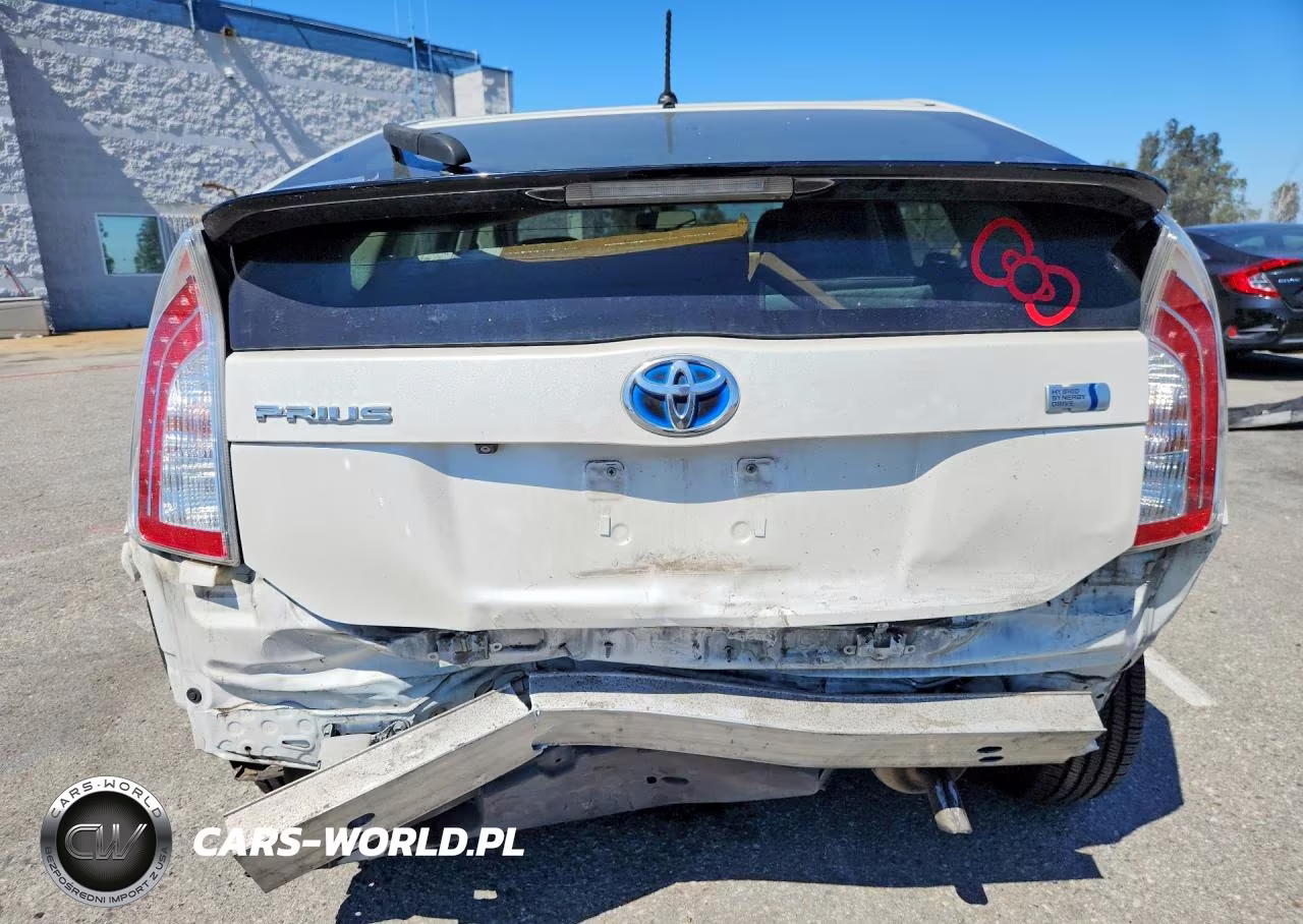 2015 Toyota Prius Two VIN:JTDKN3DU9F0464941 - 6