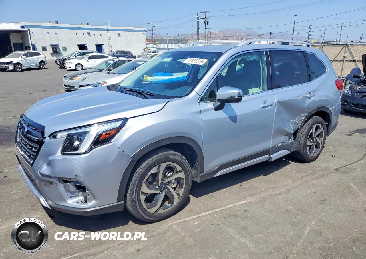 2024 Subaru Forester Touring – zdjęcie 1 z 13