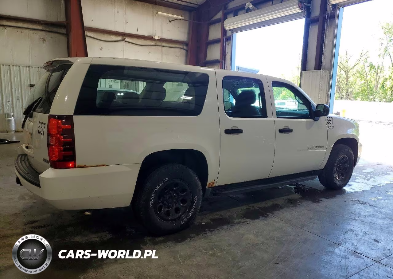 2011 Chevrolet Suburban VIN:1GNSC5E03BR301891 - 3