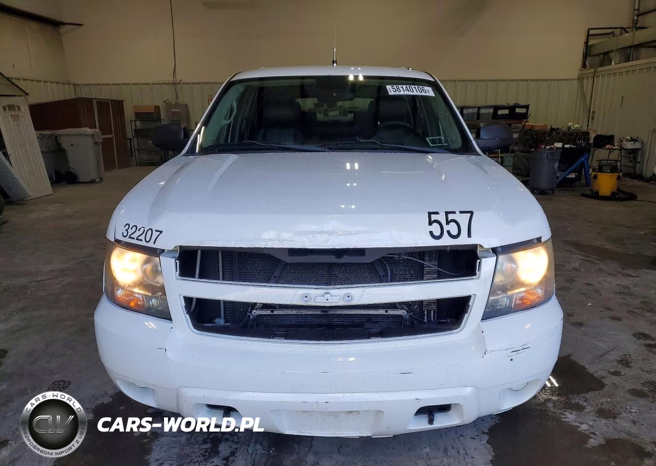 2011 Chevrolet Suburban VIN:1GNSC5E03BR301891 - 5
