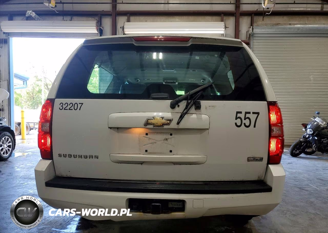 2011 Chevrolet Suburban VIN:1GNSC5E03BR301891 - 6