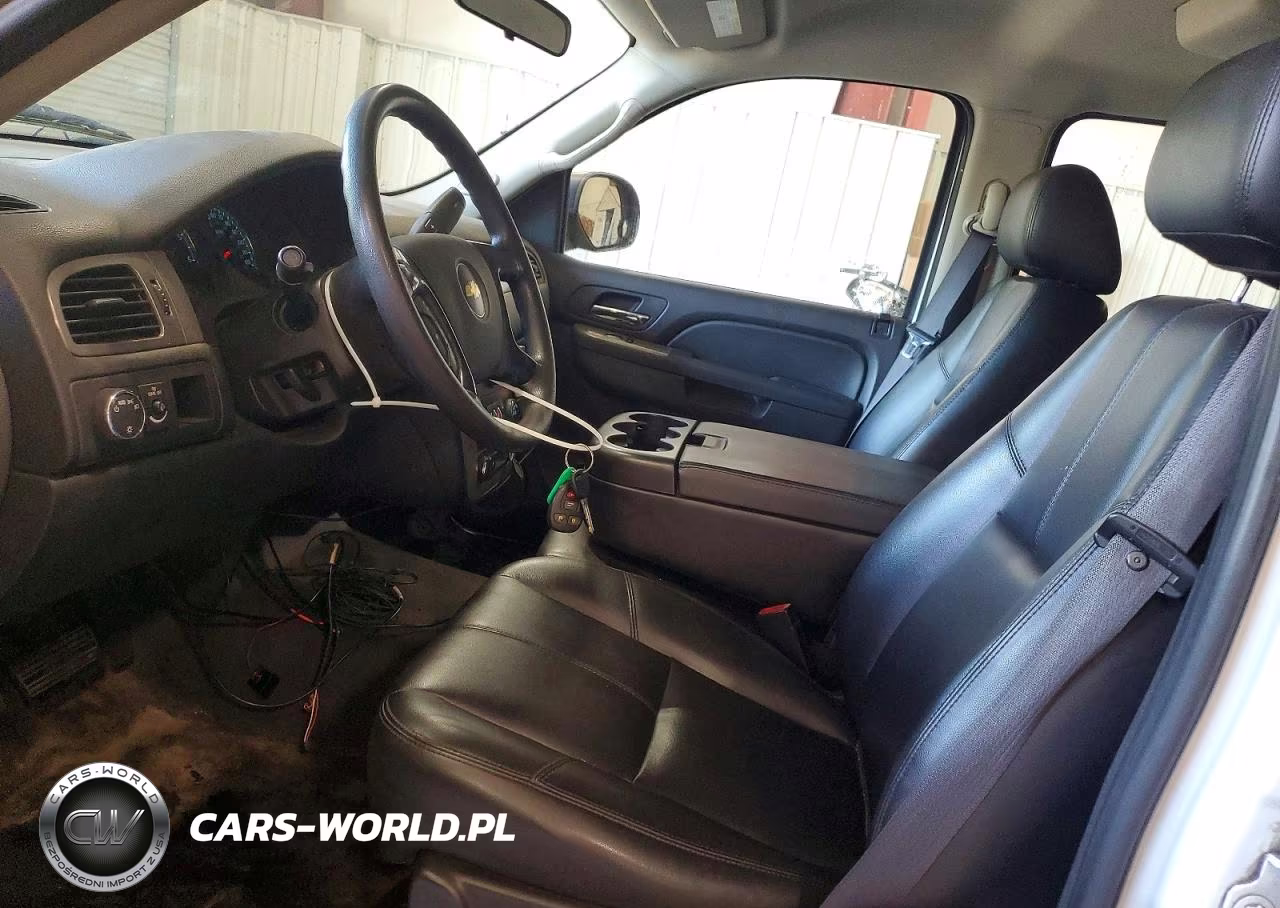 2011 Chevrolet Suburban VIN:1GNSC5E03BR301891 - 7