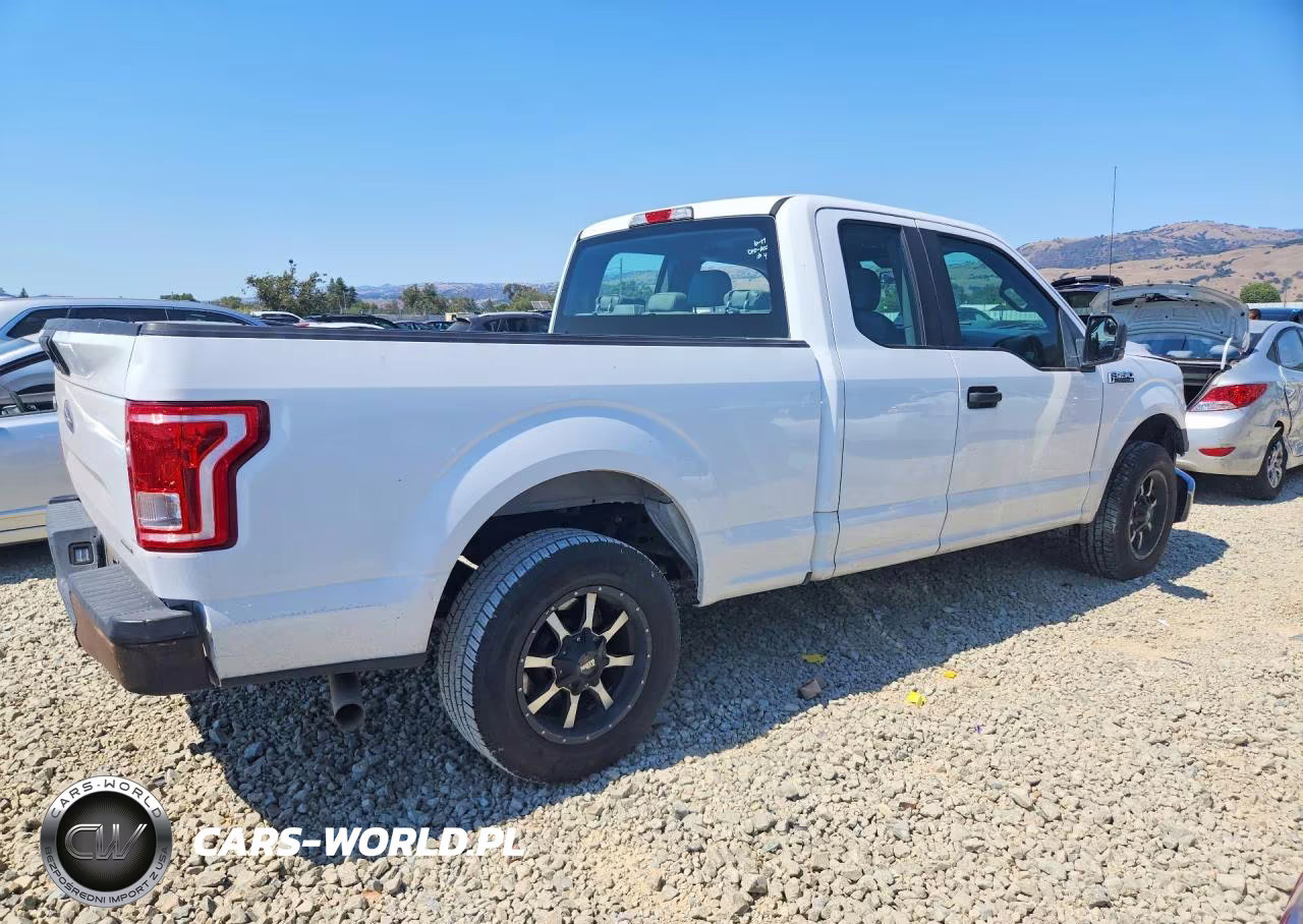 2015 Ford F150 Super Cab VIN:1FTEX1CF2FKE18130 - 3