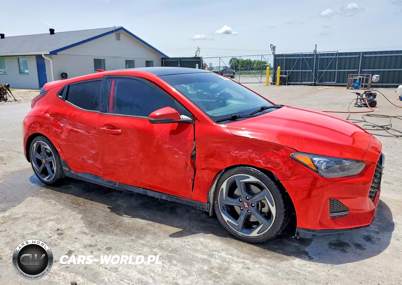 2020 Hyundai Veloster Turbo 1.6T VIN:KMHTH6AB8LU031563 - 4