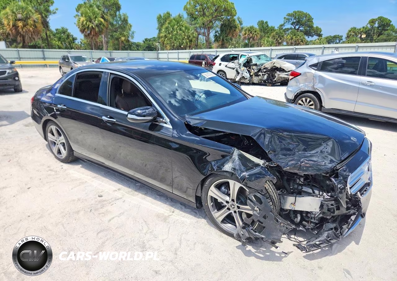 2018 Mercedes-Benz E 300 VIN:WDDZF4JB9JA480957 - 4