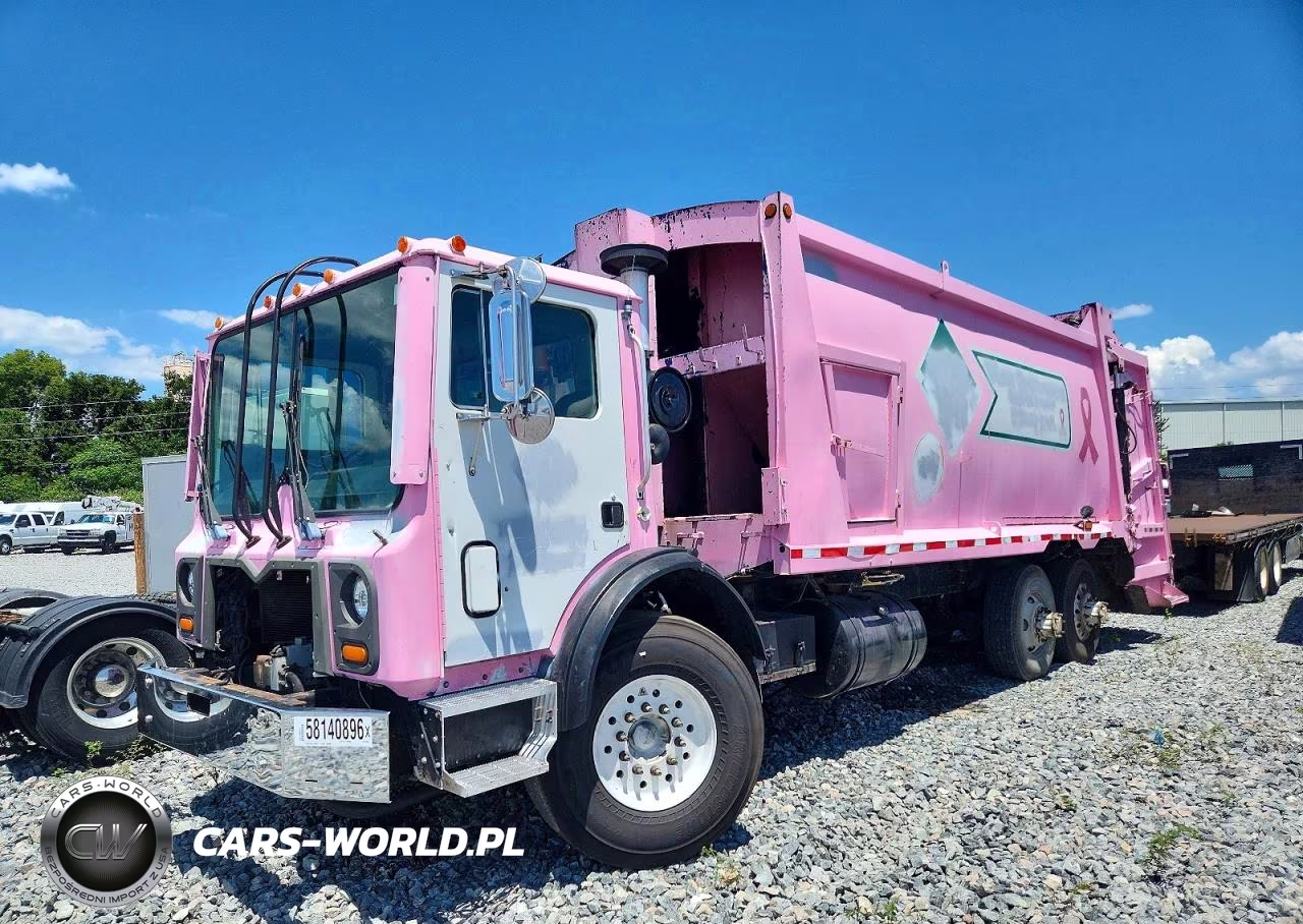 2010 Mack Mru600 Refuse Truck VIN:1M2AV02C1AM005601 - 2
