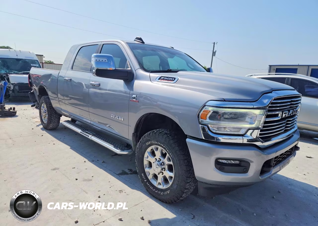 2023 Ram 2500 VIN:3C6UR5NL4PG554405 - 4