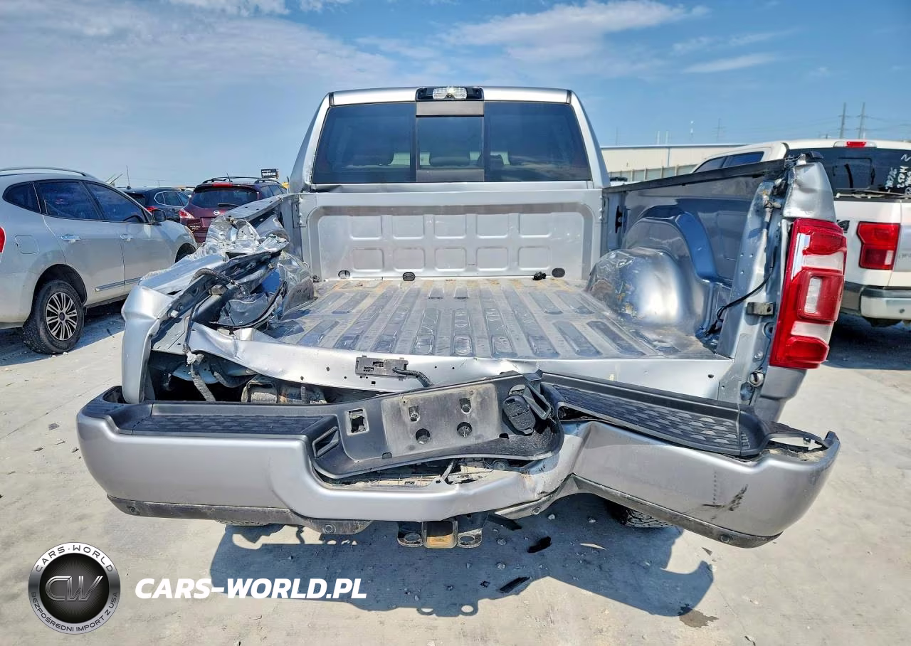 2023 Ram 2500 VIN:3C6UR5NL4PG554405 - 6