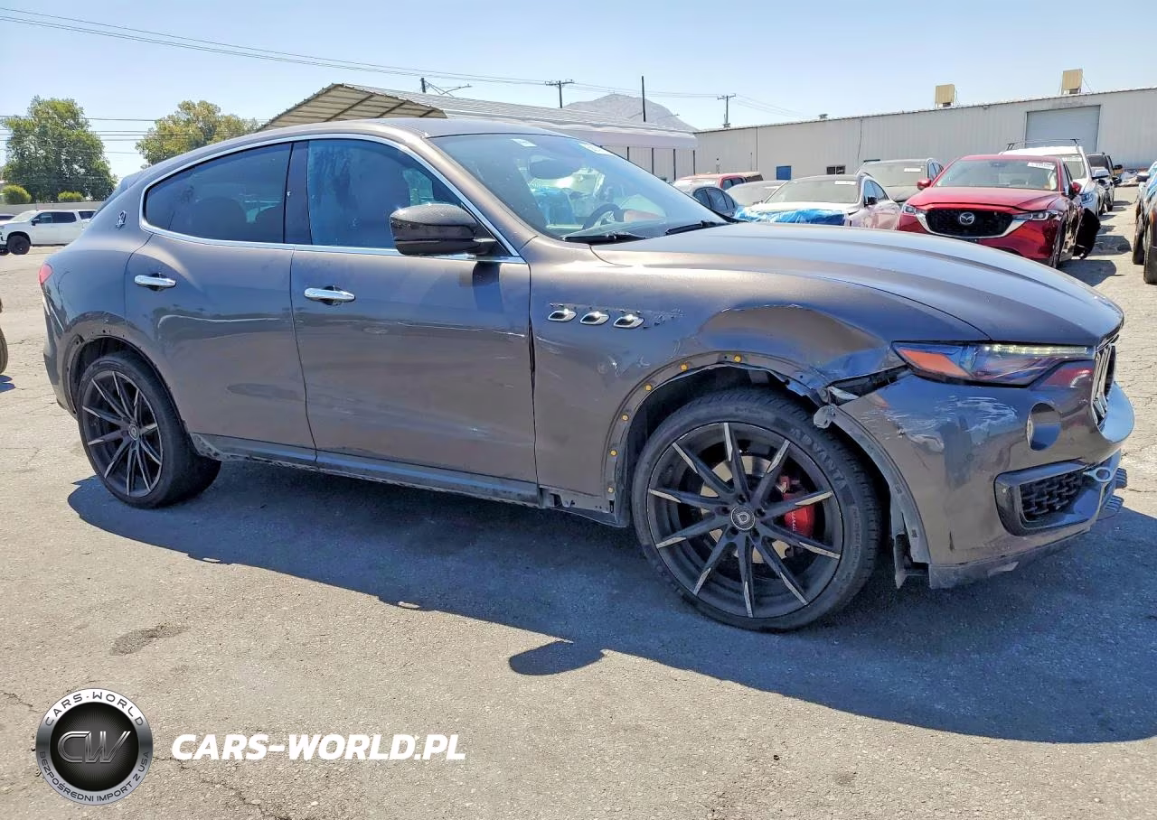2018 Maserati Levante VIN:ZN661XUA0JX270209 - 4