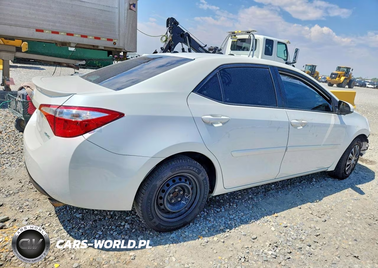 2016 Toyota Corolla Le Eco VIN:5YFBPRHE9GP374860 - 3