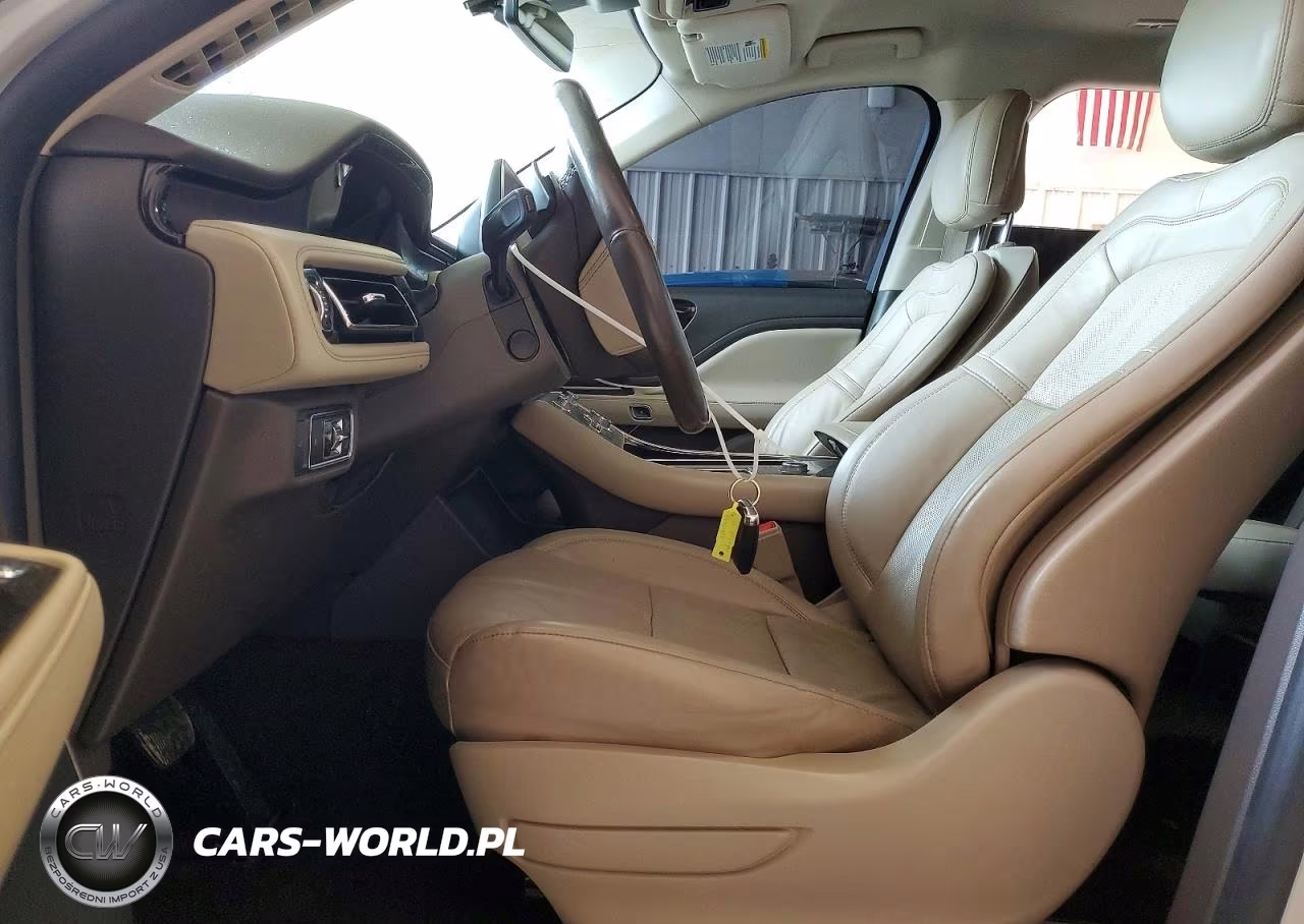 2020 Lincoln Aviator Reserve VIN:5LM5J7WC1LGL11485 - 7