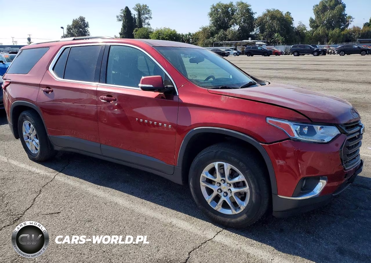 2018 Chevrolet Traverse Lt VIN:1GNERGKWXJJ192827 - 4