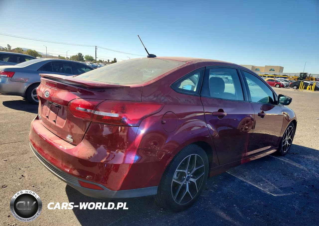 2015 Ford Focus Se VIN:1FADP3FE0FL248425 - 3