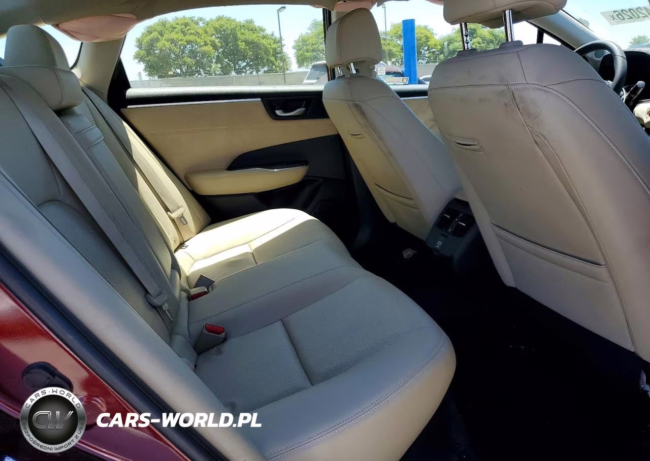 2019 Honda Clarity Touring VIN:JHMZC5F35KC003554 - 10