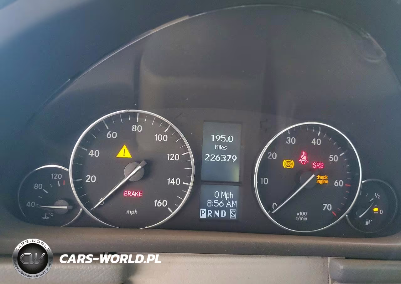 2005 Mercedes-Benz C 230K Sport Sedan VIN:WDBRF40J05F606701 - 9