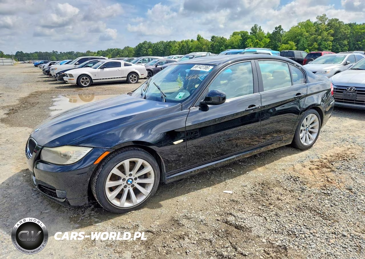 2011 BMW 328 I – zdjęcie 1 z 13