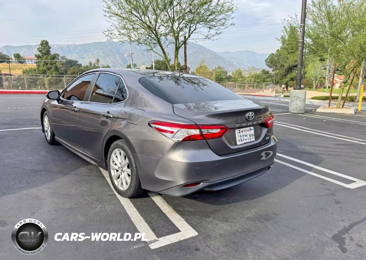 2019 Toyota Camry L VIN:4T1B11HK2KU212309 - 3